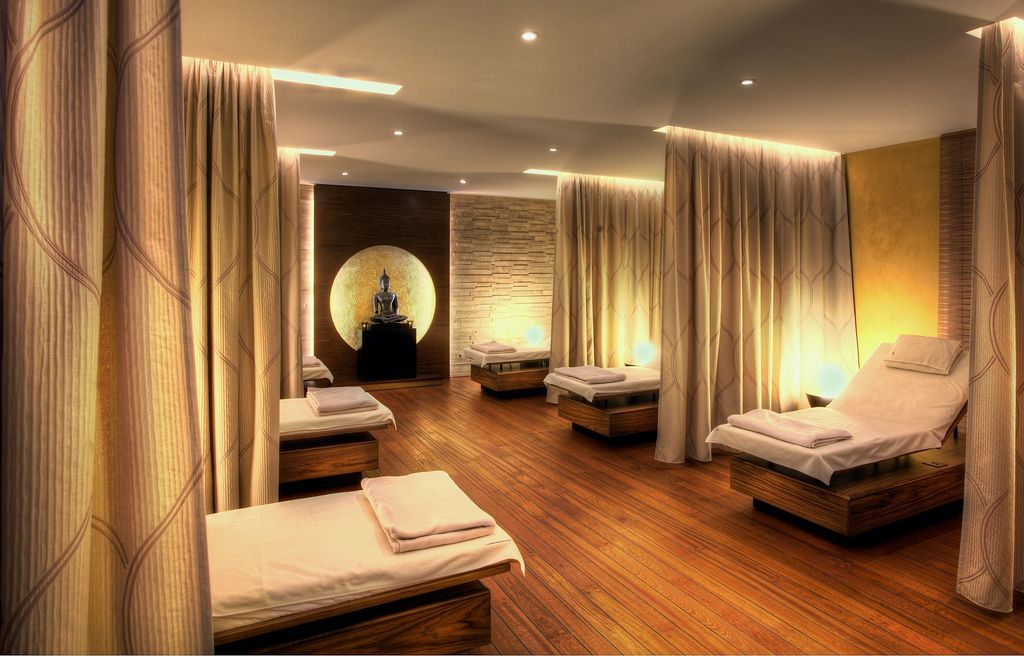 The Difference Between Deep Cells and Sports Massage Therapy